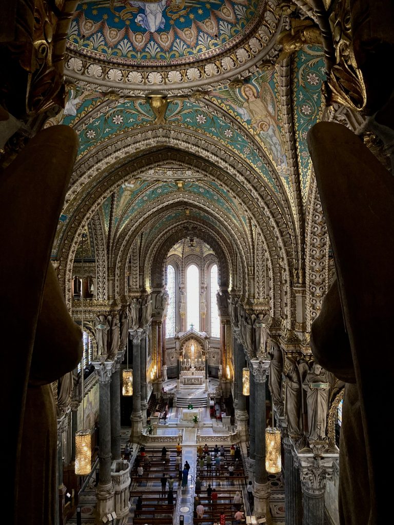 Lieux cachés visite insolite Basilique de Fourvière