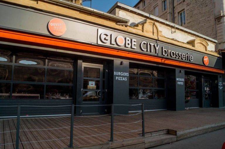 Devanture du Globe City Brasserie Sainté